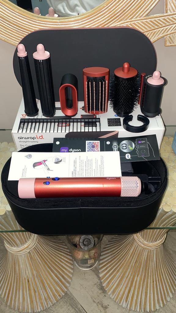 Dyson airwrap ID, Handtassen en Accessoires, Uiterlijk | Haarverzorging, Nieuw, Ophalen