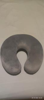 Kussen voor hals, Ophalen, Zo goed als nieuw