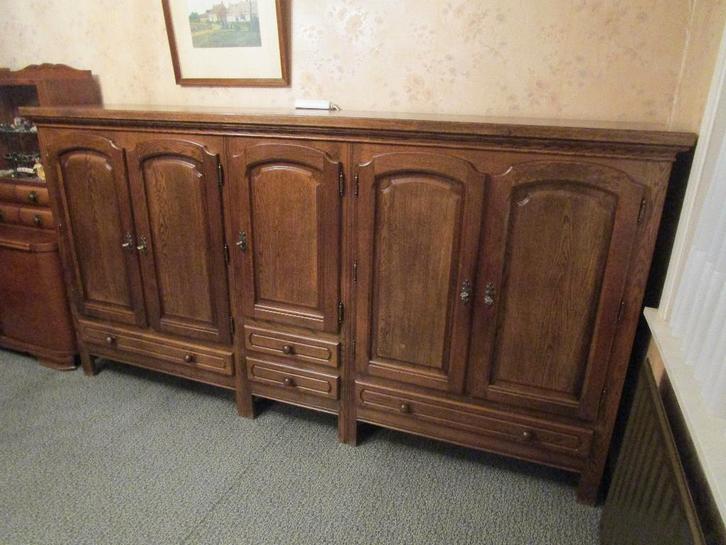 grote buffetkast / dressoir, Huis en Inrichting, Kasten | Dressoirs, Zo goed als nieuw, Met lade(s), Met deur(en), Met plank(en)