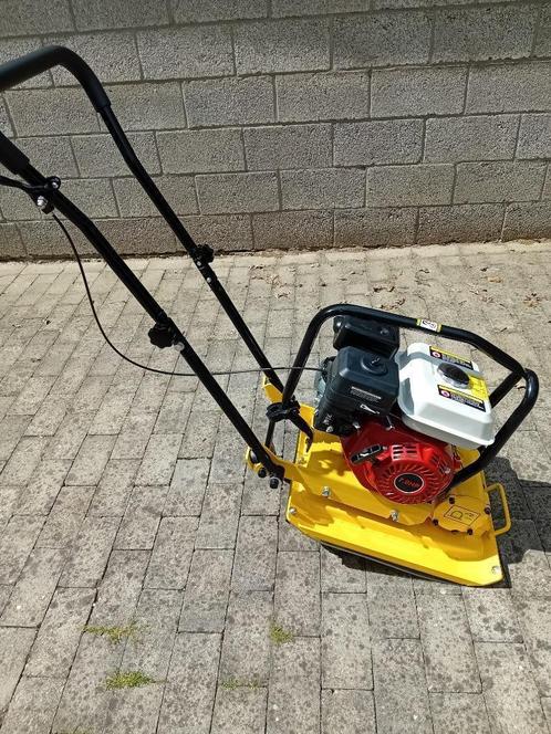 Te huur: Trilplaat 65 kilo met beschermmat, Tuin en Terras, Hand-tuingereedschap, Nieuw, Overige soorten, Ophalen