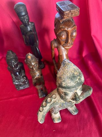 Afrikaanse Beeldjes beschikbaar voor biedingen