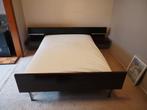 Vintage bed met nachtkastjes, Huis en Inrichting, Slaapkamer | Bedden, Ophalen, Gebruikt