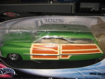 diverse modelauto's op 1/18 beschikbaar voor biedingen