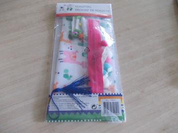 Toilettas om Zelf te Maken. NIEUW en nog Ingepakt. beschikbaar voor biedingen