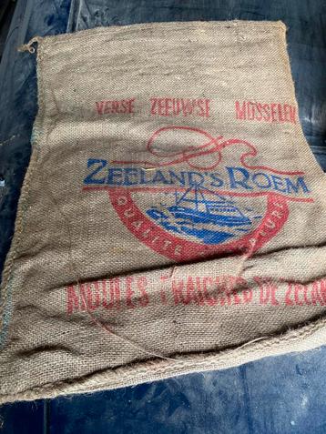 450 Sterke jutte zakken (zandzakken). 40x60cms beschikbaar voor biedingen