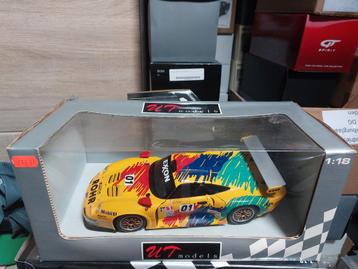 Ut Models Porsche 911 993 Gt1 Geel 1997   beschikbaar voor biedingen