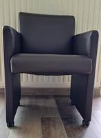 armstoel met wielen, Ophalen