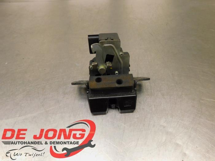 Slotmechaniek Achterklep van een Ssang Yong Tivoli, Auto-onderdelen, Carrosserie, Ssangyong, Gebruikt, 3 maanden garantie, Ophalen of Verzenden