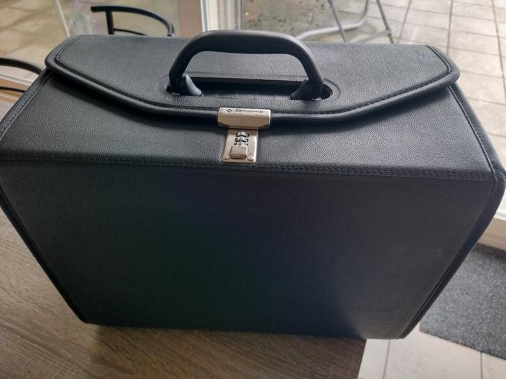 Samsonite pilotenkoffer, zwart, met cijferslot, Handtassen en Accessoires, Koffers, Zo goed als nieuw, Slot, Ophalen of Verzenden