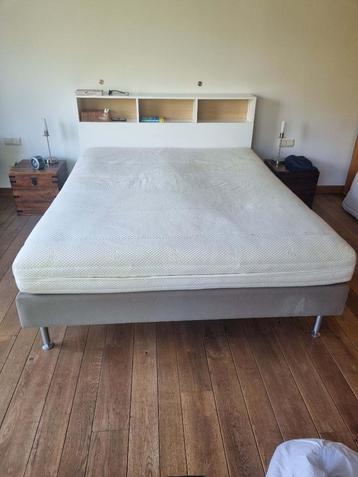 Boxspring beschikbaar voor biedingen