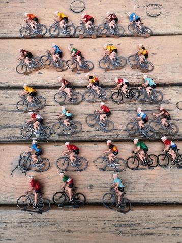 wielrennertjes uit de oude doos lot 2 beschikbaar voor biedingen