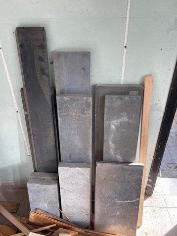 Boordsteen, deksteen, dorpel, gevelplint beschikbaar voor biedingen