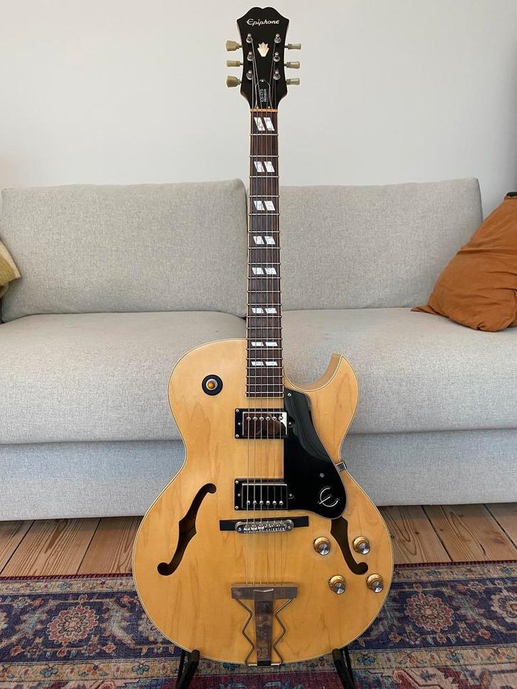 Epiphone ES-175 Premium met case, Muziek en Instrumenten, Snaarinstrumenten | Gitaren | Elektrisch, Zo goed als nieuw, Hollow body