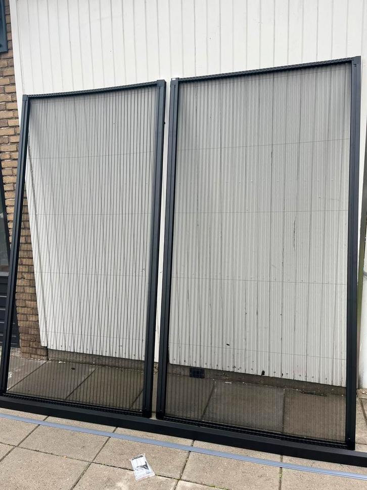 Luxaflex hordeur in plissé (nieuw) 220x260 (dubbelzijdig), Huis en Inrichting, Stoffering | Gordijnen en Lamellen, Nieuw, 200 cm of meer