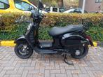 Vespa GTS300ie Super met 1 jaar garantie - in nieuwstaat, Motoren, Scooter, Bedrijf, Minimaal motorrijbewijs A2, 278 cc