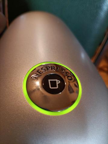 Nespresso gloednieuw beschikbaar voor biedingen