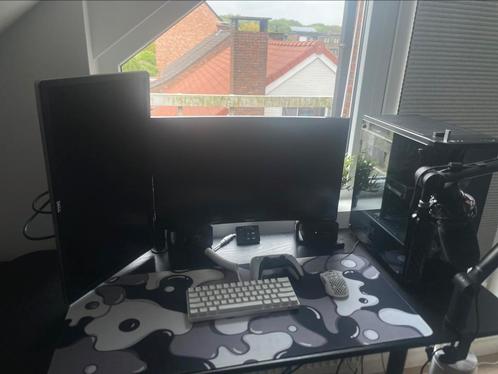 TE KOOP gaming setup, Games en Spelcomputers, Games | Pc, Ophalen