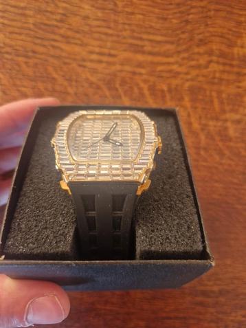 Horloge beschikbaar voor biedingen