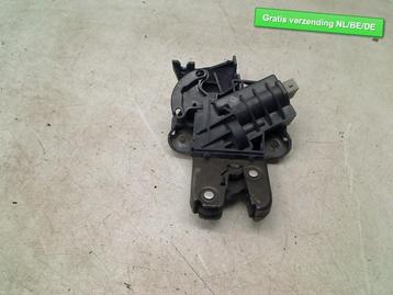 ACHTERKLEPSLOT Volkswagen Eos (1F7 / F8) (4E0827505C) beschikbaar voor biedingen