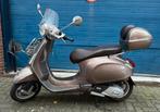 Vespa Primavera 125cc motorscooter touring 2016 licht schade, Motoren, Particulier
