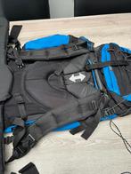 Blauw-zwarte trekkersrugzak 65 cm hoog, Ophalen, Zo goed als nieuw