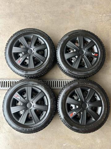 Winterset Nieuw 4x100 185/65R15 beschikbaar voor biedingen