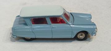 DINKY TOYS FRANKRIJK CITROËN 3CV REF 557 beschikbaar voor biedingen