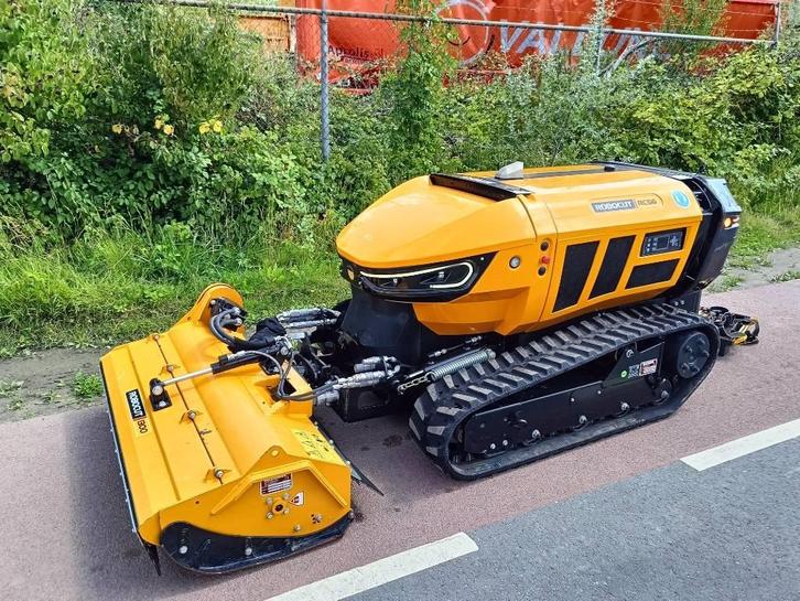 McConnel Robocut RC56 robot remote maaier mower 1200kg, Zakelijke goederen, Landbouw | Werktuigen, Overige, Oogstmachine