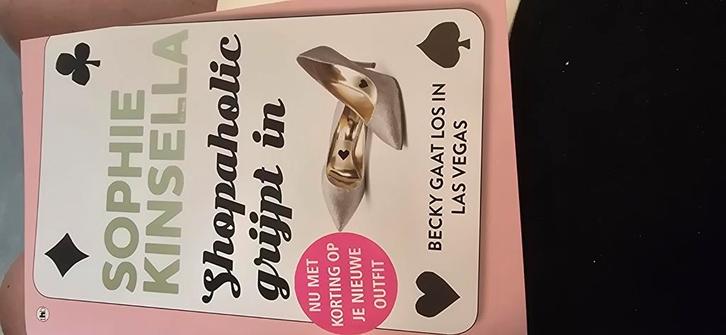 Sophie Kinsella - Shopaholic grijpt in, Boeken, Literatuur, Zo goed als nieuw, Ophalen of Verzenden
