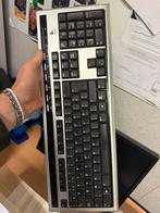 Logitech toetsenbord, Informatique & Logiciels, Claviers, Enlèvement, Comme neuf