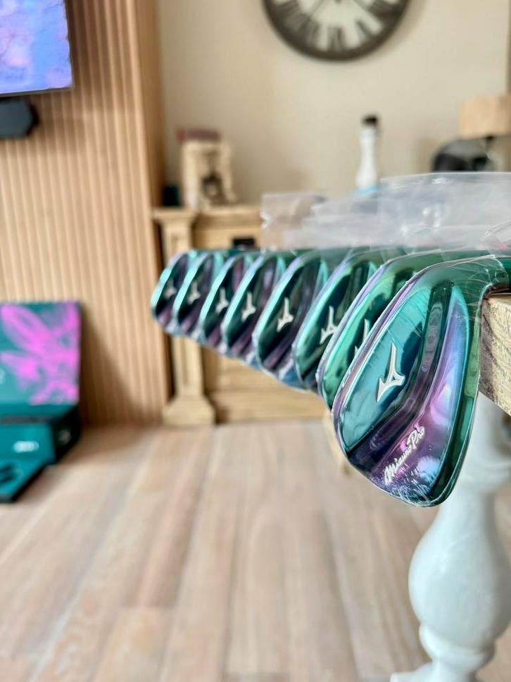 Golf set Azalea Mizuno Masters 241, Sports & Fitness, Golf, Neuf, Set, Mizuno, Enlèvement