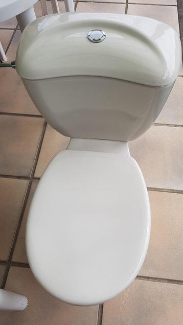 Toilet beschikbaar voor biedingen