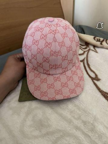 Cassquette gucci dubai rose beschikbaar voor biedingen