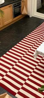 Ikea Stockholm Tapijt - Rood Wit, Huis en Inrichting, Ophalen, Zo goed als nieuw, Rood