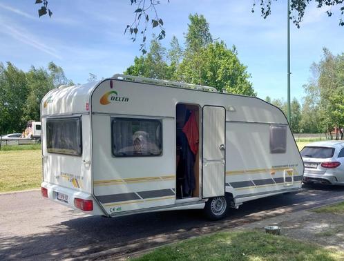Te koop: Delta Summerliner 4400 FB Caravan, Caravans en Kamperen, Caravans, Particulier, tot en met 4, 1000 - 1250 kg, Rondzit