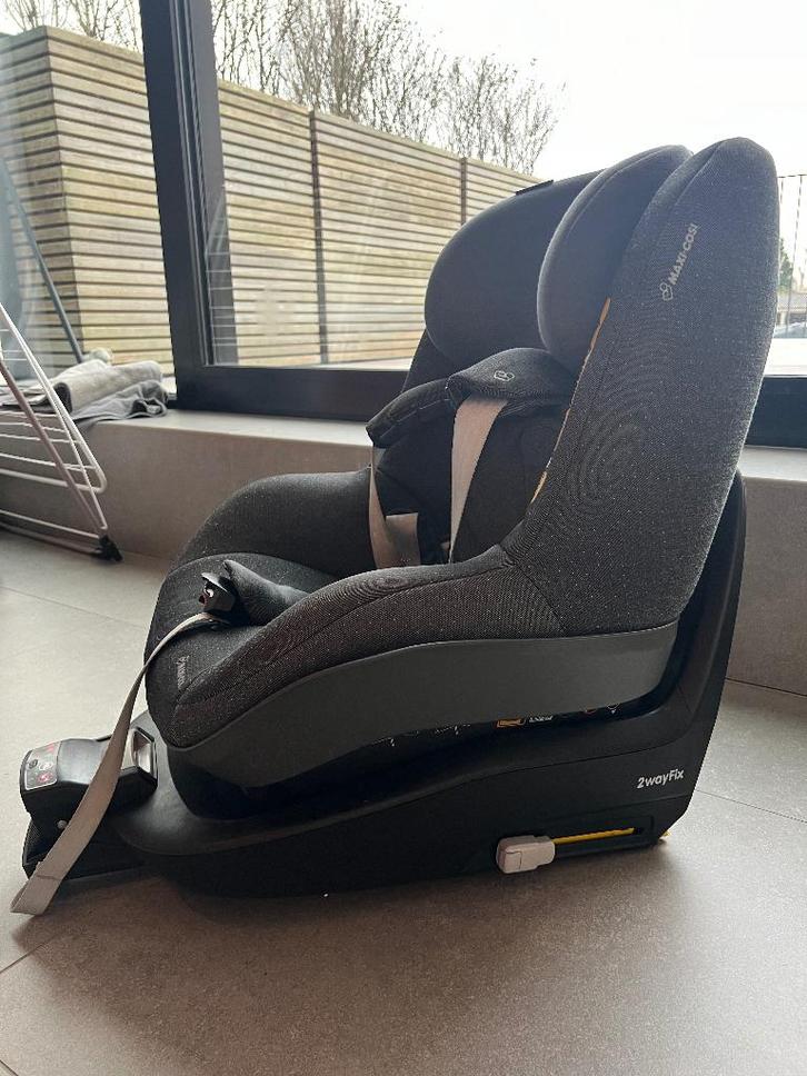 Maxi-Cosi Pearl + Isofix onderstel, Kinderen en Baby's, Autostoeltjes, Gebruikt, Maxi-Cosi, 9 t/m 18 kg, Isofix, Slaapstand, Ophalen