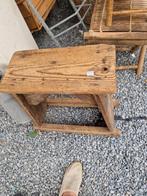 Oud houten kleine bankje 50/40cm €25, Ophalen