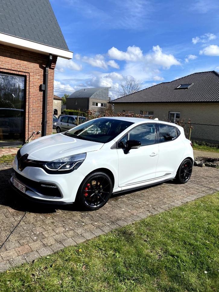 2015 Clio Iv Rs met 2x wielsets, Auto-onderdelen, Motor en Toebehoren, Renault, Gebruikt, Ophalen