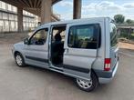 Peugeot Partner 1.4 Benzine * Airco * Controle Carpass OK*, 4 deurs, Zwart, 4 cilinders, Bedrijf