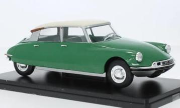 Citroën DS 19 1956 groen/beige beschikbaar voor biedingen