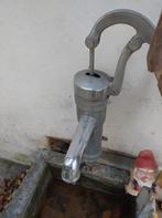 Ancienne pompe a eau vintage, Antiquités & Art, Enlèvement