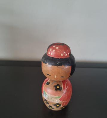 Lieve Sosaku Kokeshi beschikbaar voor biedingen