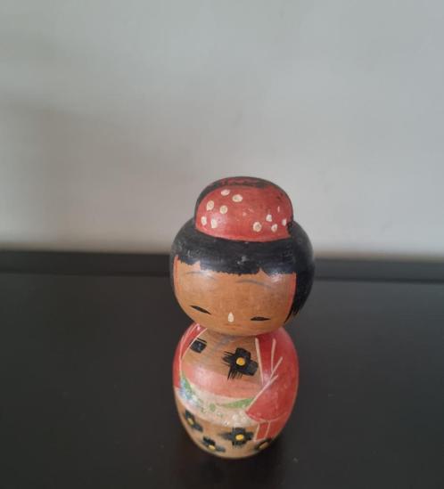 Lieve Sosaku Kokeshi, Antiek en Kunst, Kunst | Beelden en Houtsnijwerken, Verzenden