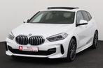 BMW 1 Serie 120 M-SPORT iA M-SPORT iA + GPS + CARPLAY + PDC, Auto's, Automaat, 1998 cc, Gebruikt, Euro 6