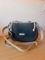 Hantas obag, Enlèvement, Comme neuf