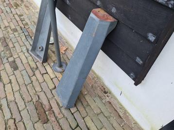 Oude gietijzeren 3 poot Hoog 72 cm, Enlèvement