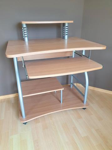 Laptoptafel te koop beschikbaar voor biedingen