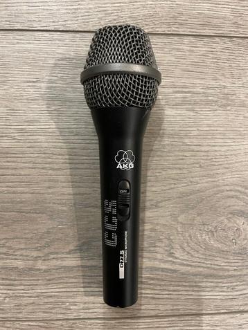 AKG D77S Micro, Enlèvement ou Envoi, Comme neuf, Micro chant
