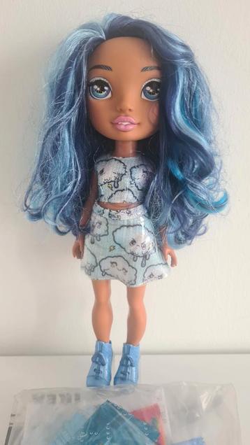 Poopsie Rainbow High pop (Original Blue Doll) beschikbaar voor biedingen