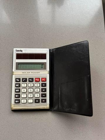 Calculatrice Tandy 80ties  disponible aux enchères